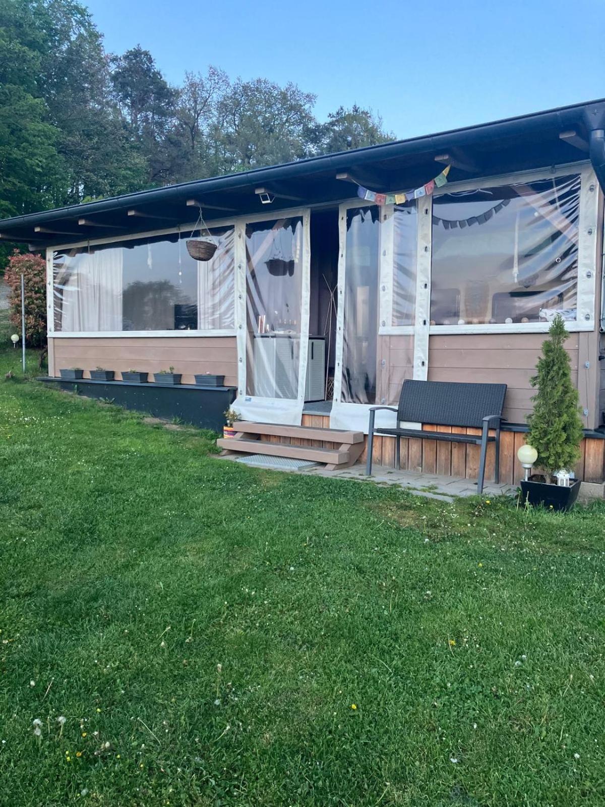 Glamping Karavan U Konopiste Chrastany  Exterior foto